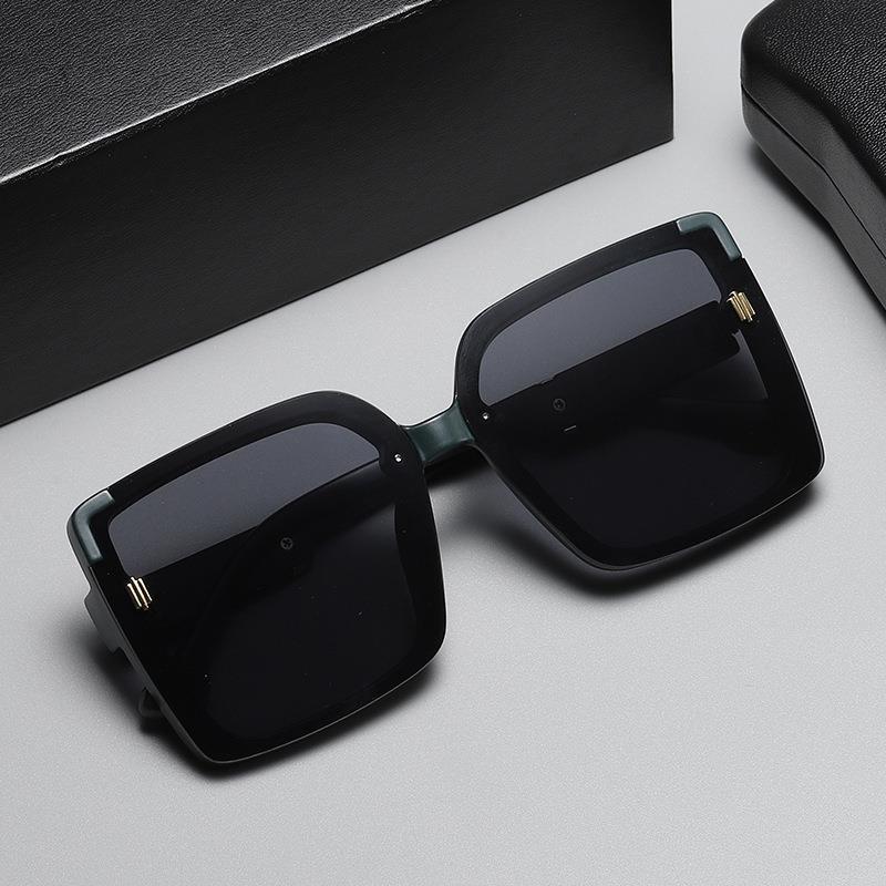 Stylish and elegant square-framed irregularly trimmed sunglasses for men's driving trips, specially designed for cross-border use in Europe and America details Picture