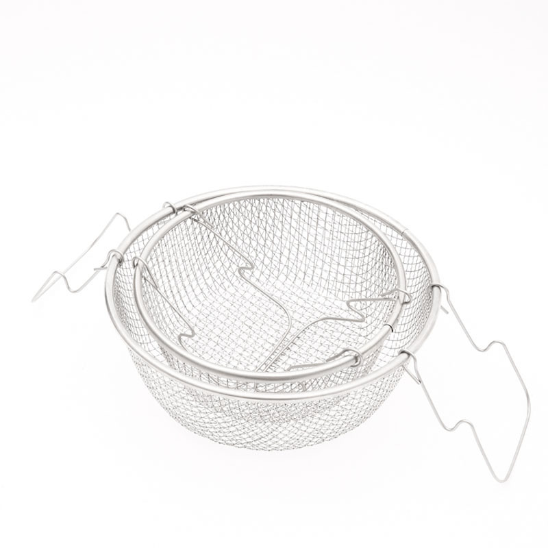 Enlarged stainless steel seasoning balls, brine soup baskets, soup boxes, brine hot pot spices, flavor treasure, strainer and seasoning balls Application Scenario