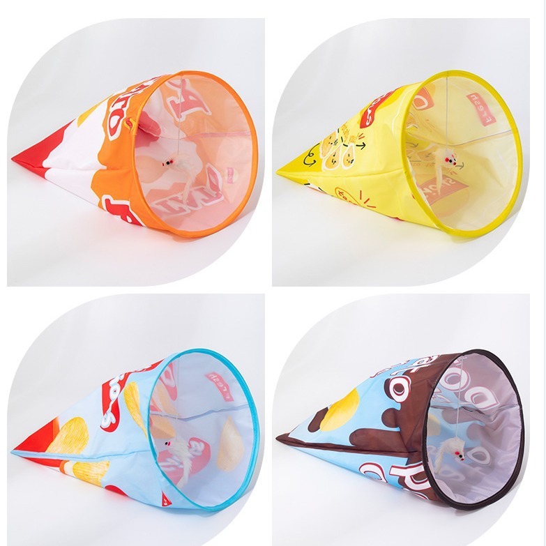 A cat toy bag for self-entertainment and boredom relief, a foldable cat toy stick, a sound-making paper, and a stretchable hairball cat toy Application Scenario