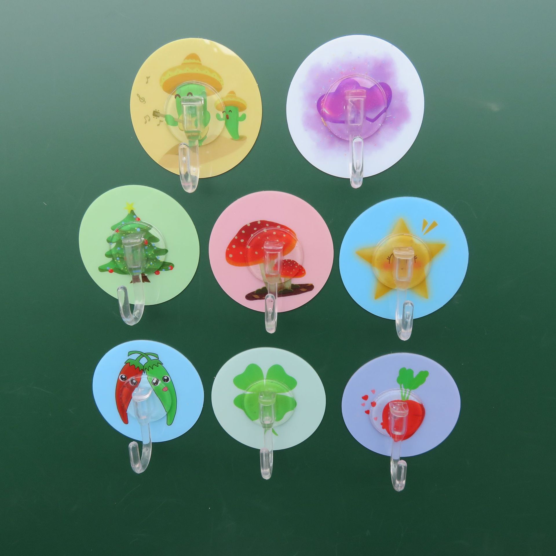 Cute cartoon pattern 6.5 round stick plastic hook sin perforación adhesivo extraíble plástico reutilizable big bend hook details Picture
