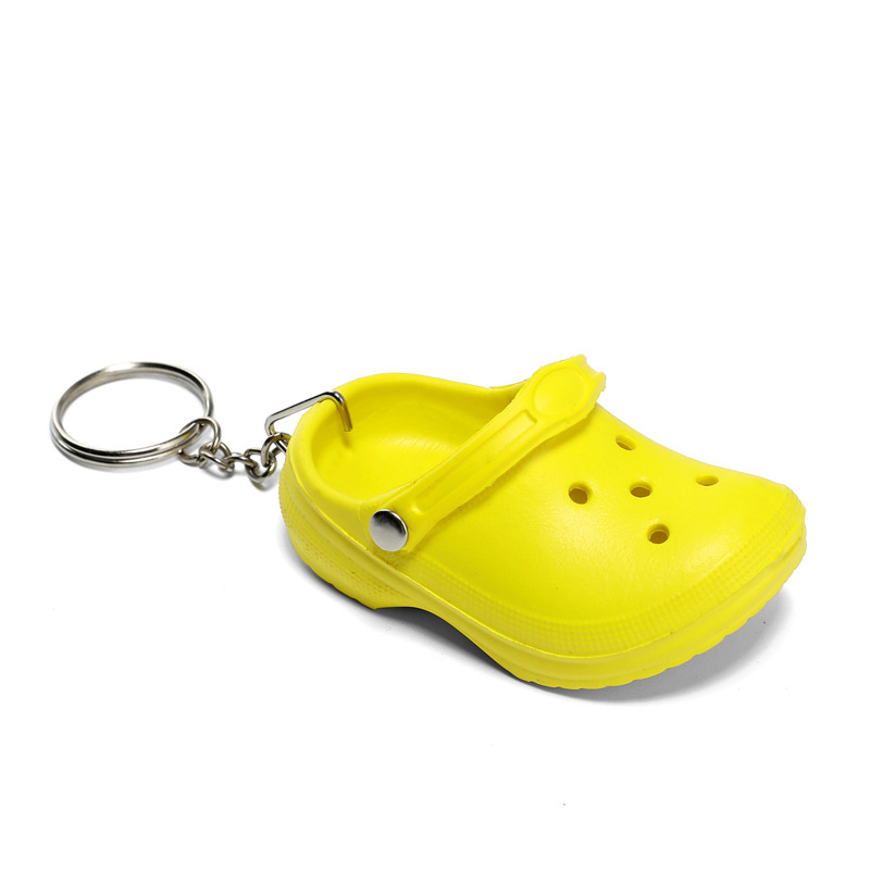 Factory direct sales of new keychains, pendants, slippers, accessories, mini crocs, small shoe buckles, backpack pendants and ornaments Item Picture
