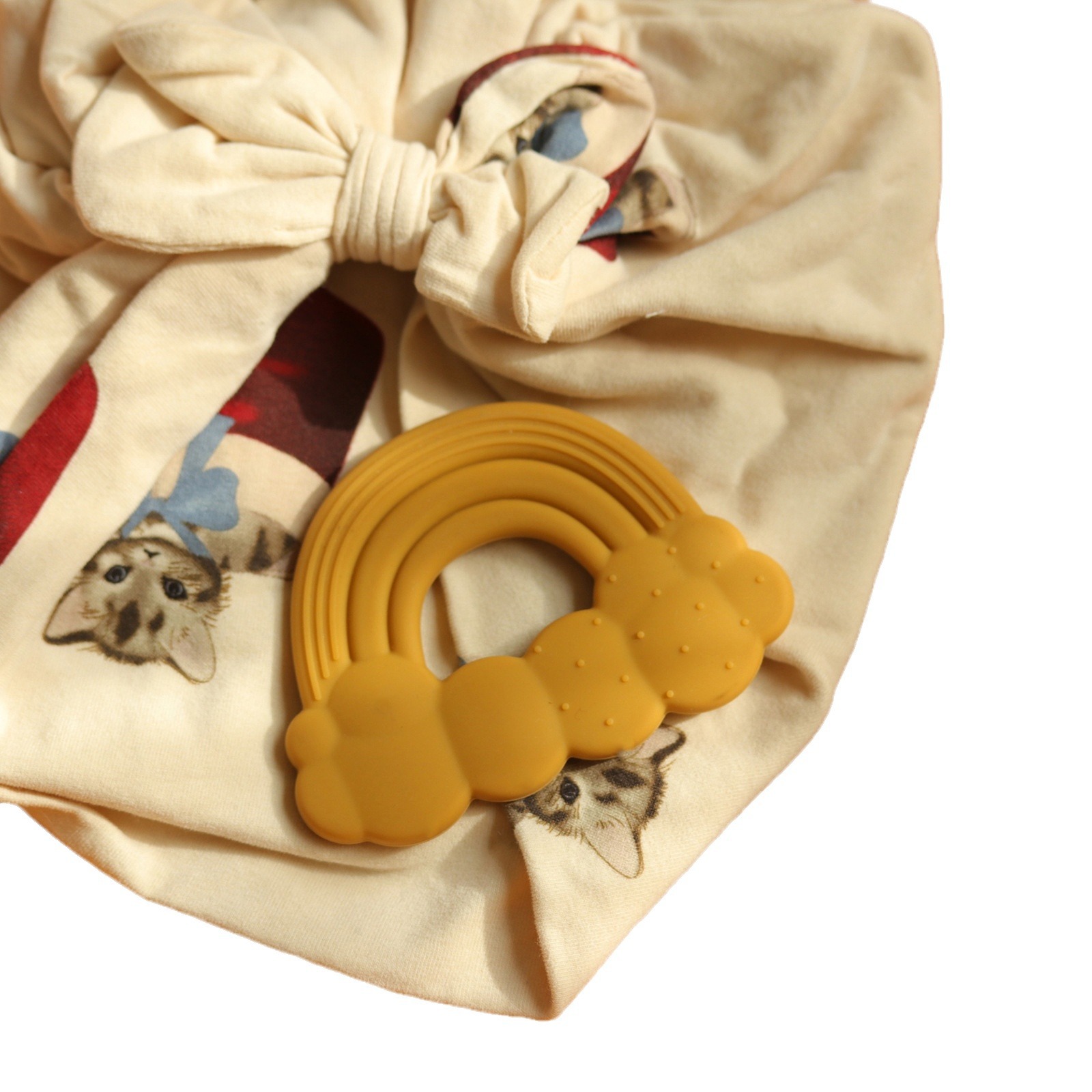 "Baby and Mother Products" Food-grade silicone cloud teething rings are portable and can be carried and put in the mouth Item Picture