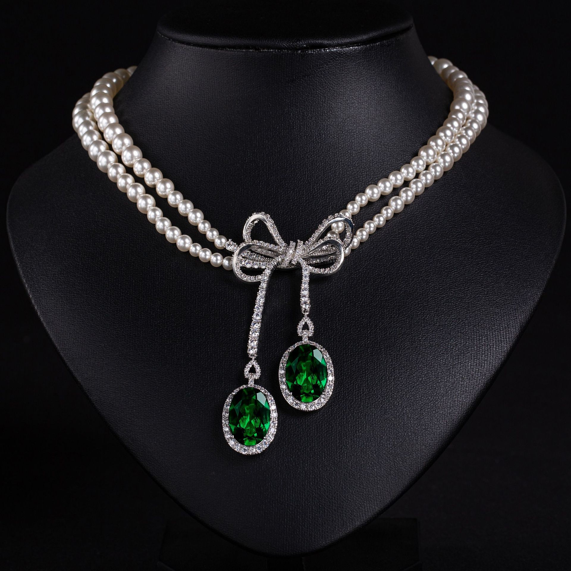 vintage vintage bow pearl necklace with a unique and elegant court style, multi-layer chain collarbone chain necklace details Picture