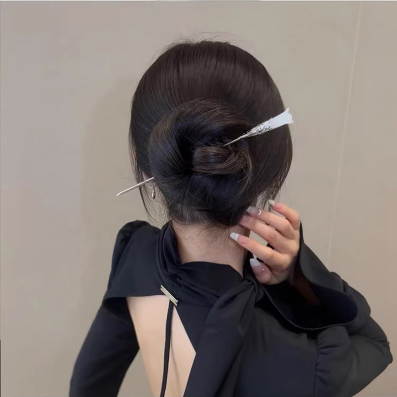 Palillos para el pelo retro nuevo estilo chino antiguo premium sentido de la parte posterior de la cabeza temperamento coreano hanfu versión coreana kanzashi metal accesorios para el pelo mujer details Picture