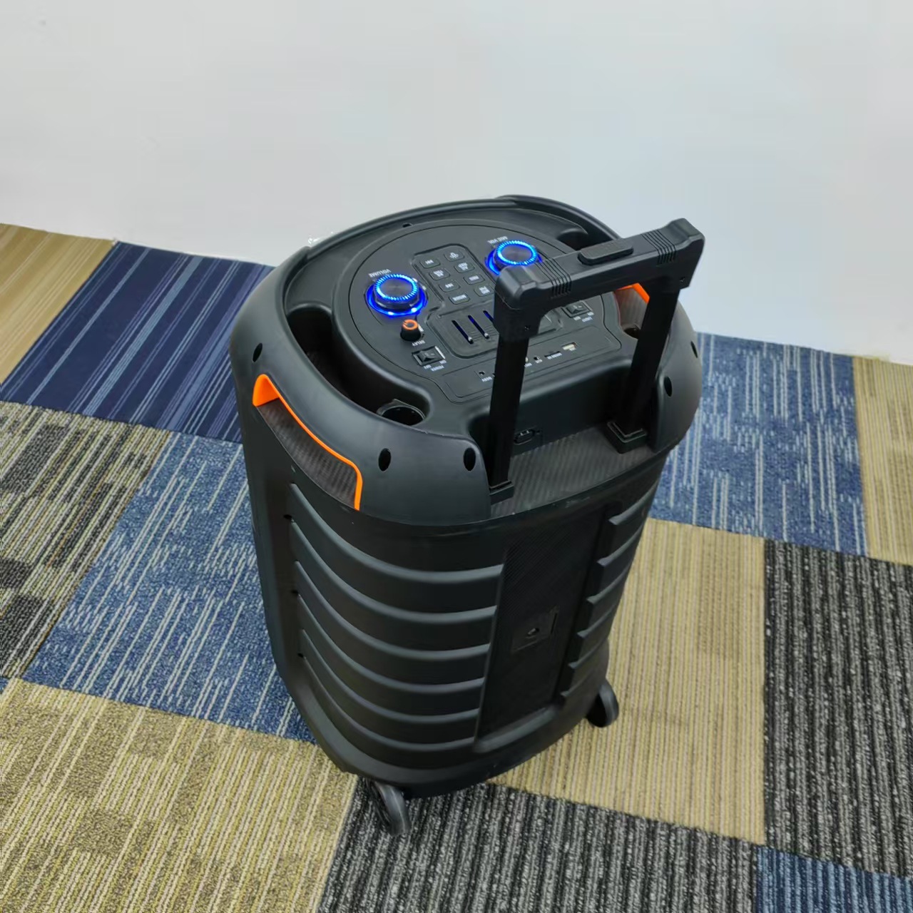 蓝牙音箱实物图