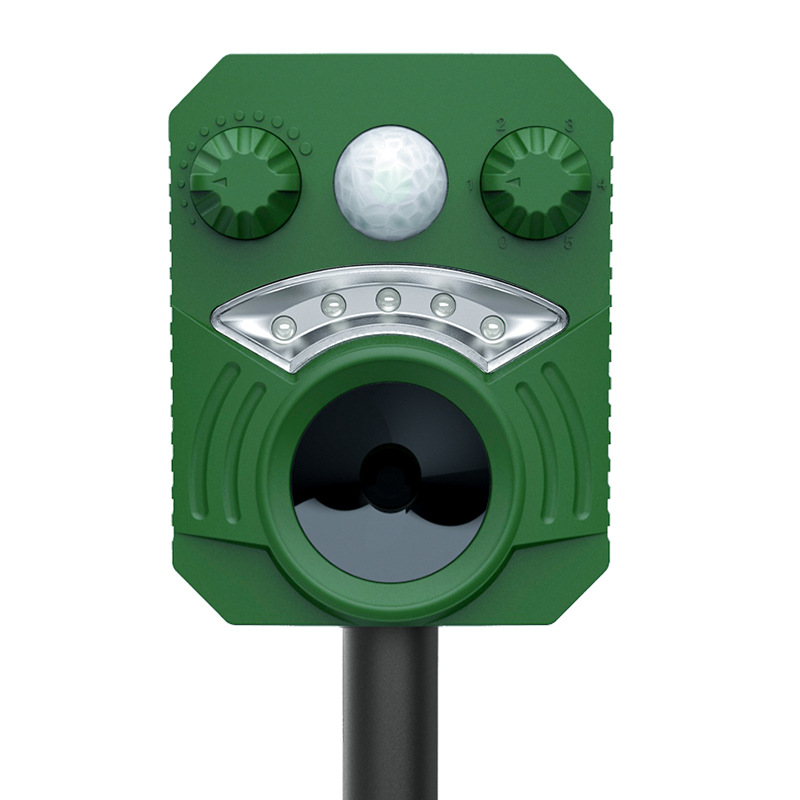Solar Animal repeller Ultrasonic repeller animal infrared sensing Ultra high water resistance rating Item Picture