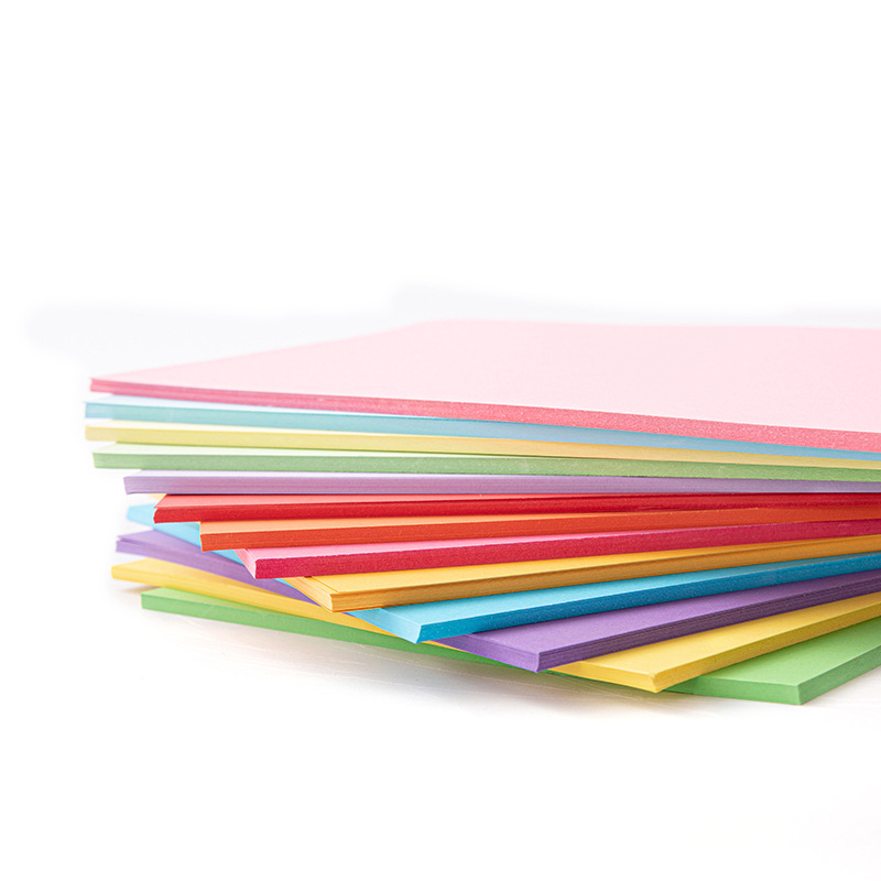 Factory direct sales of 180g colored hard card paper, paper-cutting A4 mixed packaging, art drawing, children's kindergarten DIY origami materials Application Scenario
