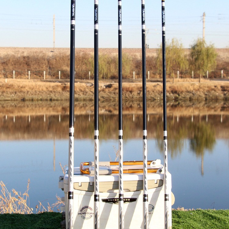 Carbon carp fishing rod, fishing rod manufacturer, long section platform fishing rod, 28-tone fishing gear platform fishing rod, lure fishing rod Application Scenario