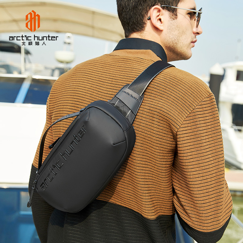 2021 New Crossbody Bag For Men Europe And The United States Trend Shoulder Bag Leisure Function Fashion Waterproof Chest Bag For Men Item Picture