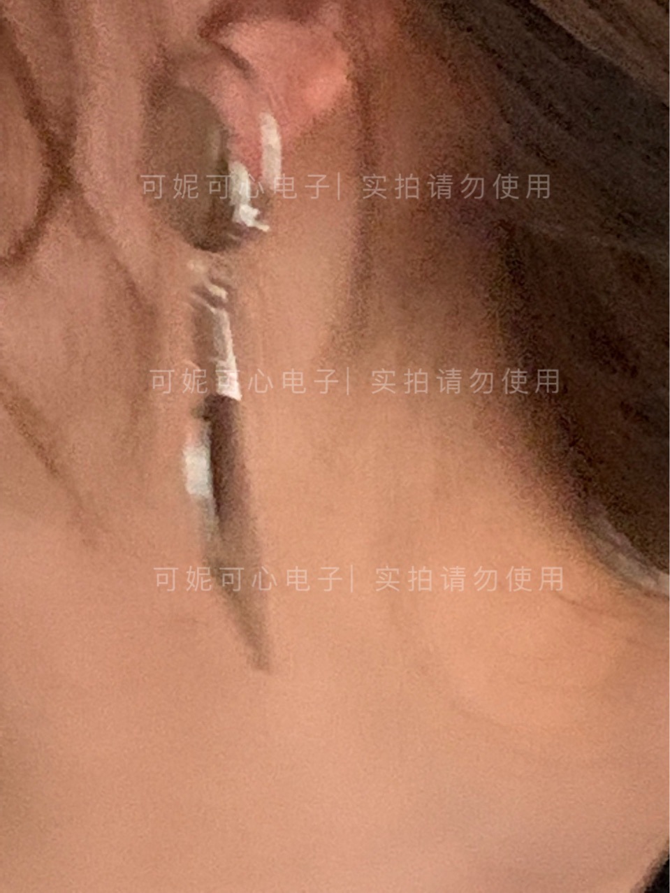 23新款工艺很复杂的一款耳夹爱心对折工作光面有略痕单只银色B2/2详情11