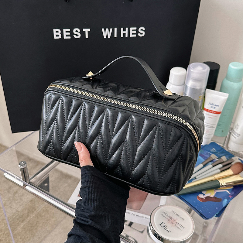 Cross-Border Makeup Bag High Appearance Level Large Capacity Travel Toiletry Bag Fashion Hot New Makeup Bag Storage Bag details Picture