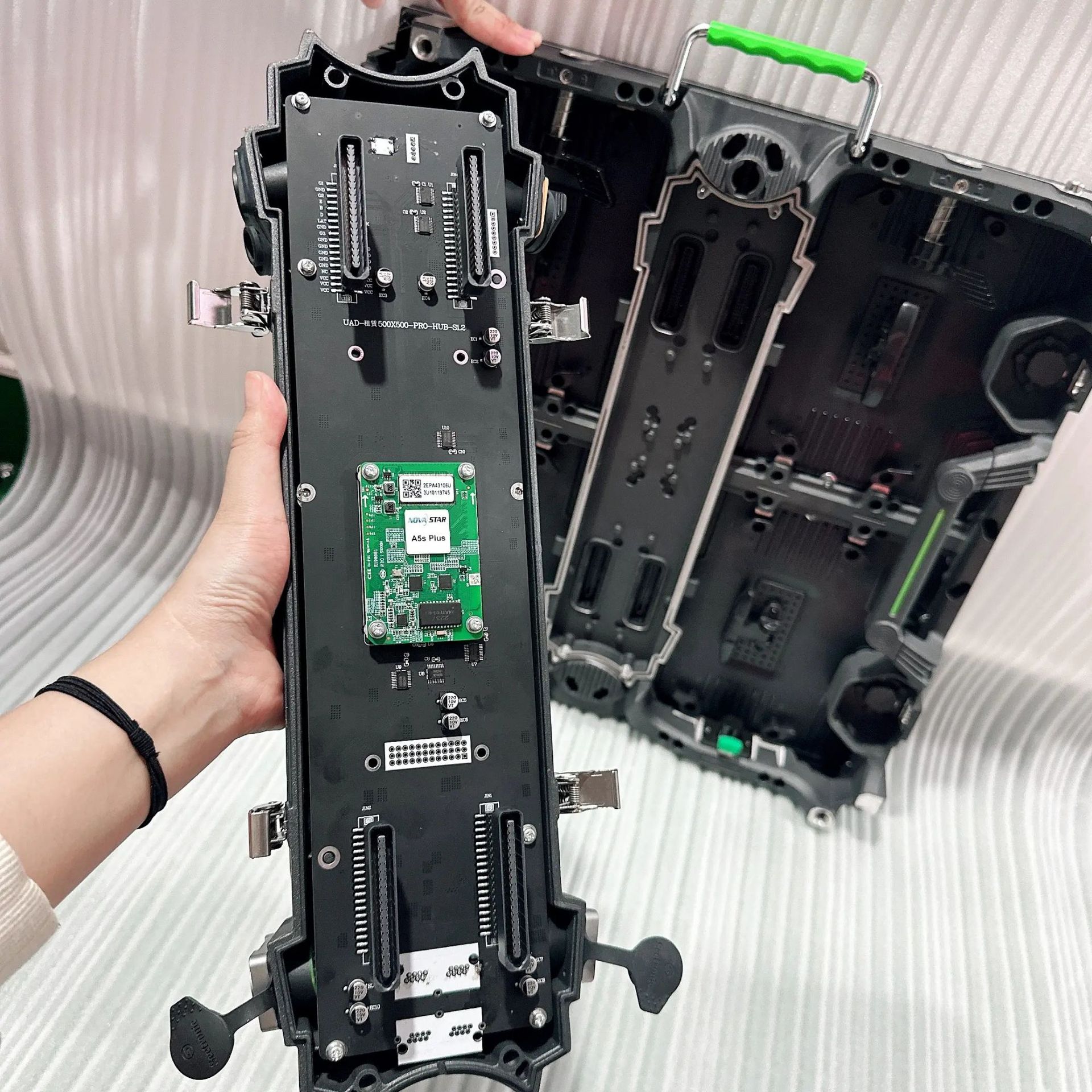 Shenzhen manufacturer's LED rental screen front and back maintenance high-definition LED performance equipment display screen LEDscreen Specification image