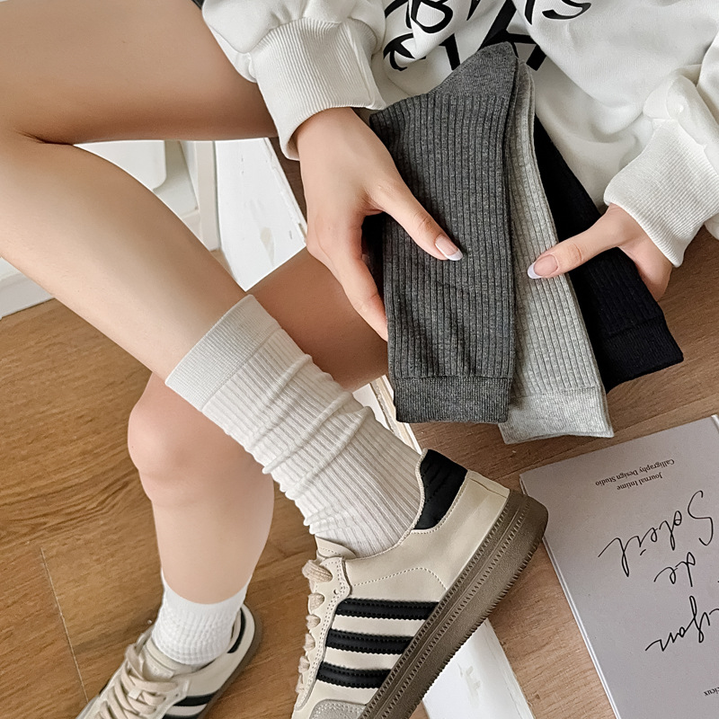 Sock stall one-piece consignment for women's autumn and winter socks, new boneless socks, vertical bars, mid-calf women's socks from Dongdaemun, South Korea, ins long socks one-piece consignment details Picture