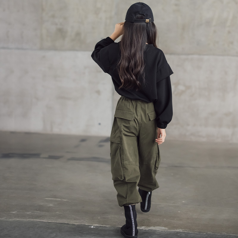 Girls' hoodie 2023 Autumn/Winter New Style: small flying sleeve drawstring hoodie + work pants, Big Kids' children's wear, parent-child Application Scenario