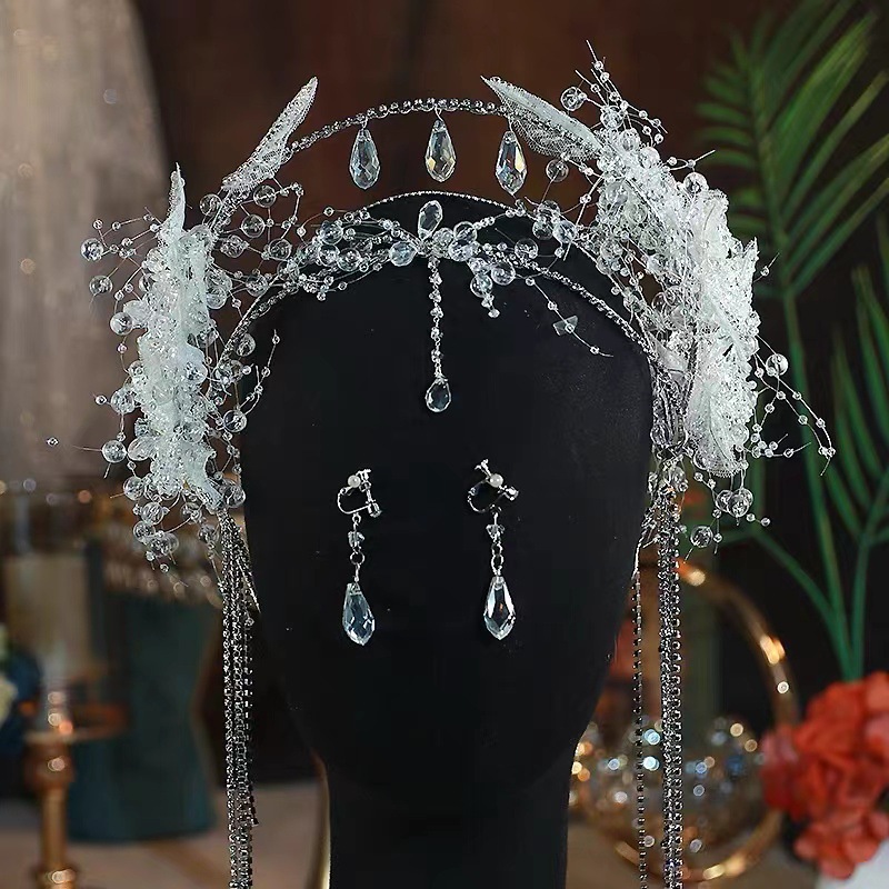 Luxury Crystal Fringe Hair Band Super Fairy White Veil Holy Lady Crown Wedding Dress details Picture