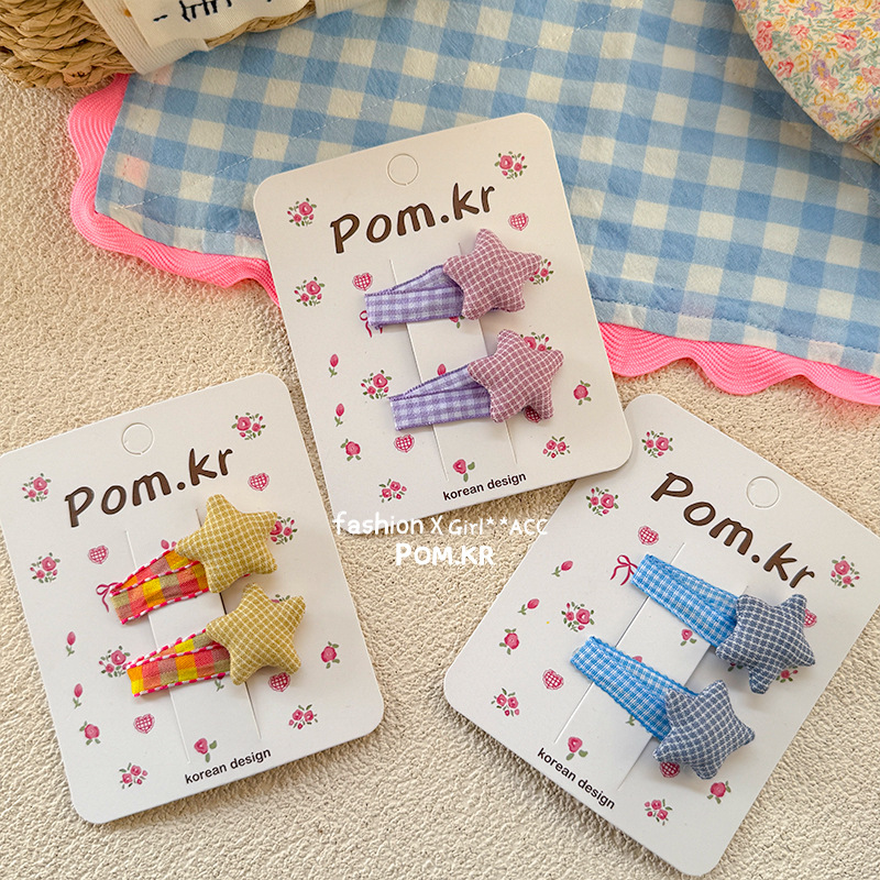 Spring 2025 Sweet star-shaped checkered fresh hair clip, children's fabric cute checkered side bangs clip details Picture