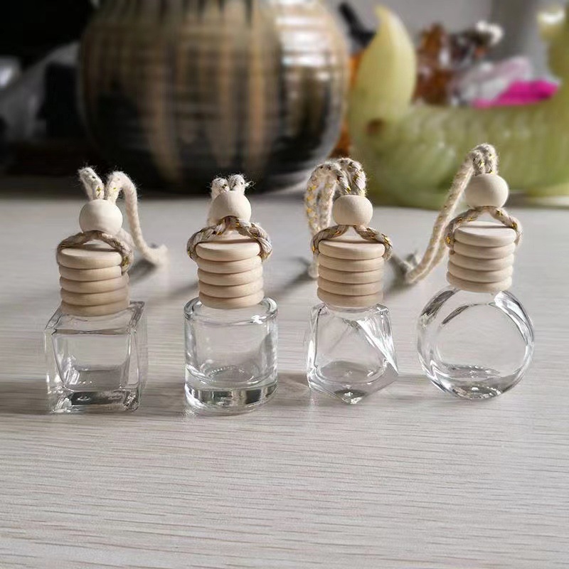 Wholesale 5ml, 8ml, 10ml perfume bottles, car pendant diffuser bottles, water bottles, aromatherapy essential oil bottles Application Scenario