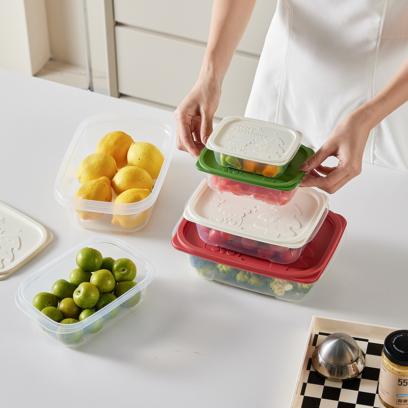 G56 Christmas Food Storage Box, food-grade large-capacity transparent food sealing box, kitchen refrigerator, fruit and vegetable storage box Application Scenario