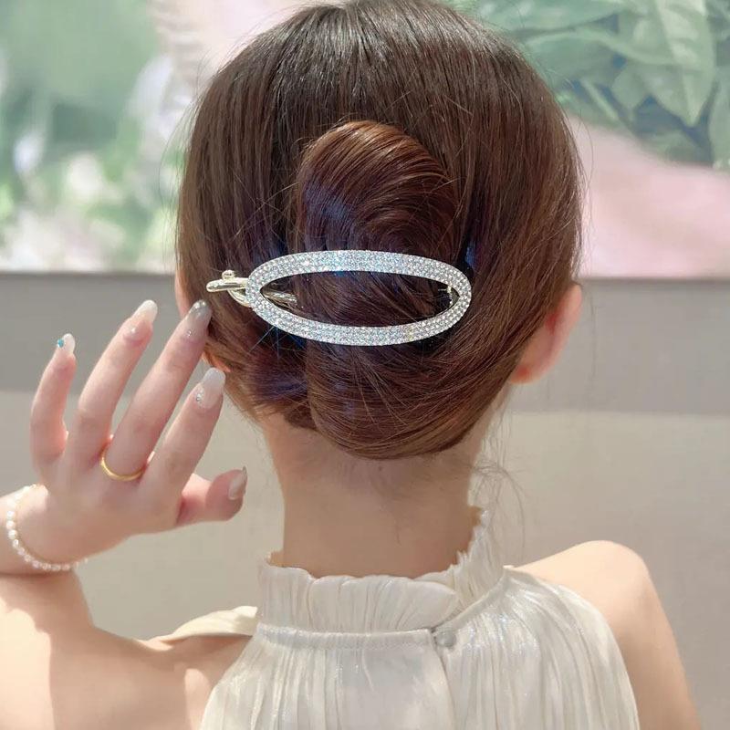 日韩简约一字产品图