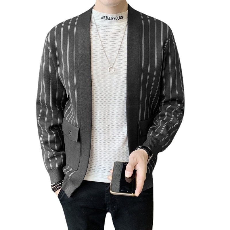Spring and autumn new stylish striped slim-fit sweater men's coat, Korean-style trendy stylish casual knitted cardigan for men Item Picture