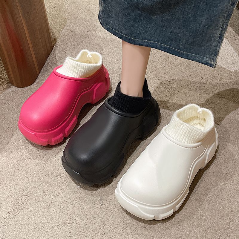 Thick Soled Snow Boots Ladies Wear Waterproof Cotton Shoes With Thick And Warm Cotton Shoes With Short Tube Cotton Shoes Wholesale details Picture