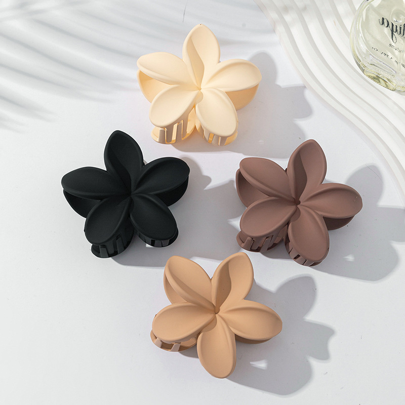 Cross Border Large Fri Fri Frosted Grab With Milk Coffee Flower Hairpin For Women Sweet Back Hair Curl Shark Hairpin Specification drawing