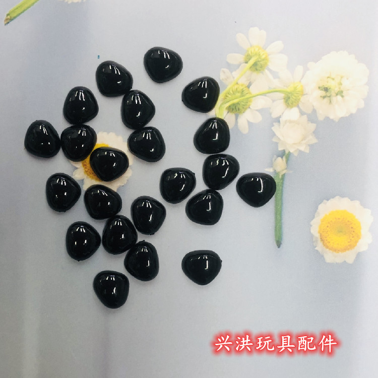 10 By 11 Triangle Flat Flat Bare Nose Diy Handmade Nose Accessories Multi-Color Plush Toy Eye Nose Accessories Item Picture