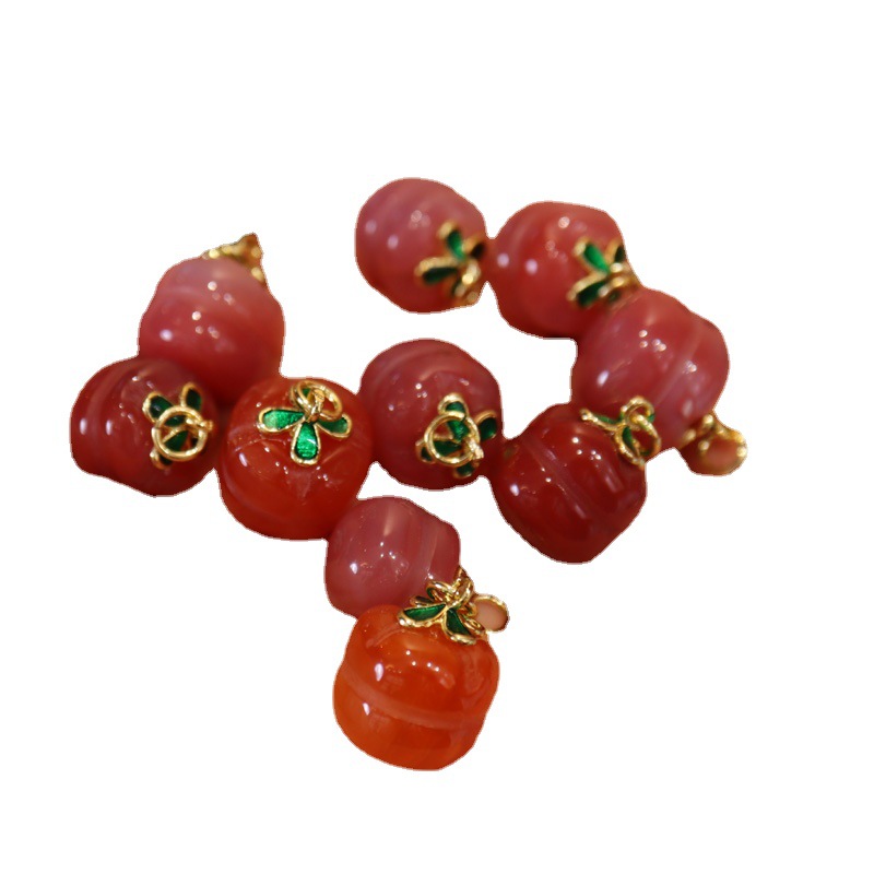 أما المكمل الطبيعي، فيقوم "دي ي" بتوليد غير من البرقوق غير الحمراء Item Picture