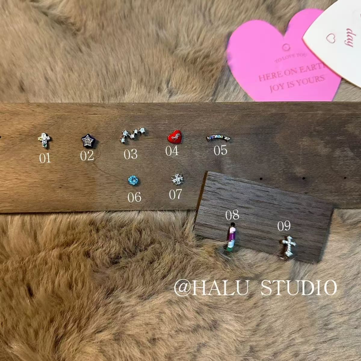 "Mischievous Girl" Cute and playful, versatile rainbow element with overlapping ear studs, ear bones and cochlear studs for women's new style Specification image