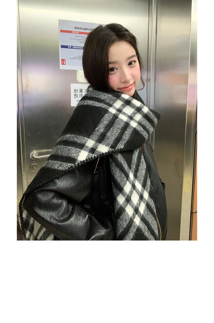 2026新款轻奢高级感仿羊绒披肩围脖格纹保暖围巾黑白线条女冬季详情9