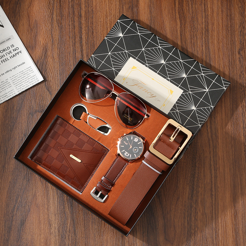 Cross-border gift set for men: wallet, belt, quartz watch, sunglasses, Father's Day and men's Day. For your boyfriend details Picture
