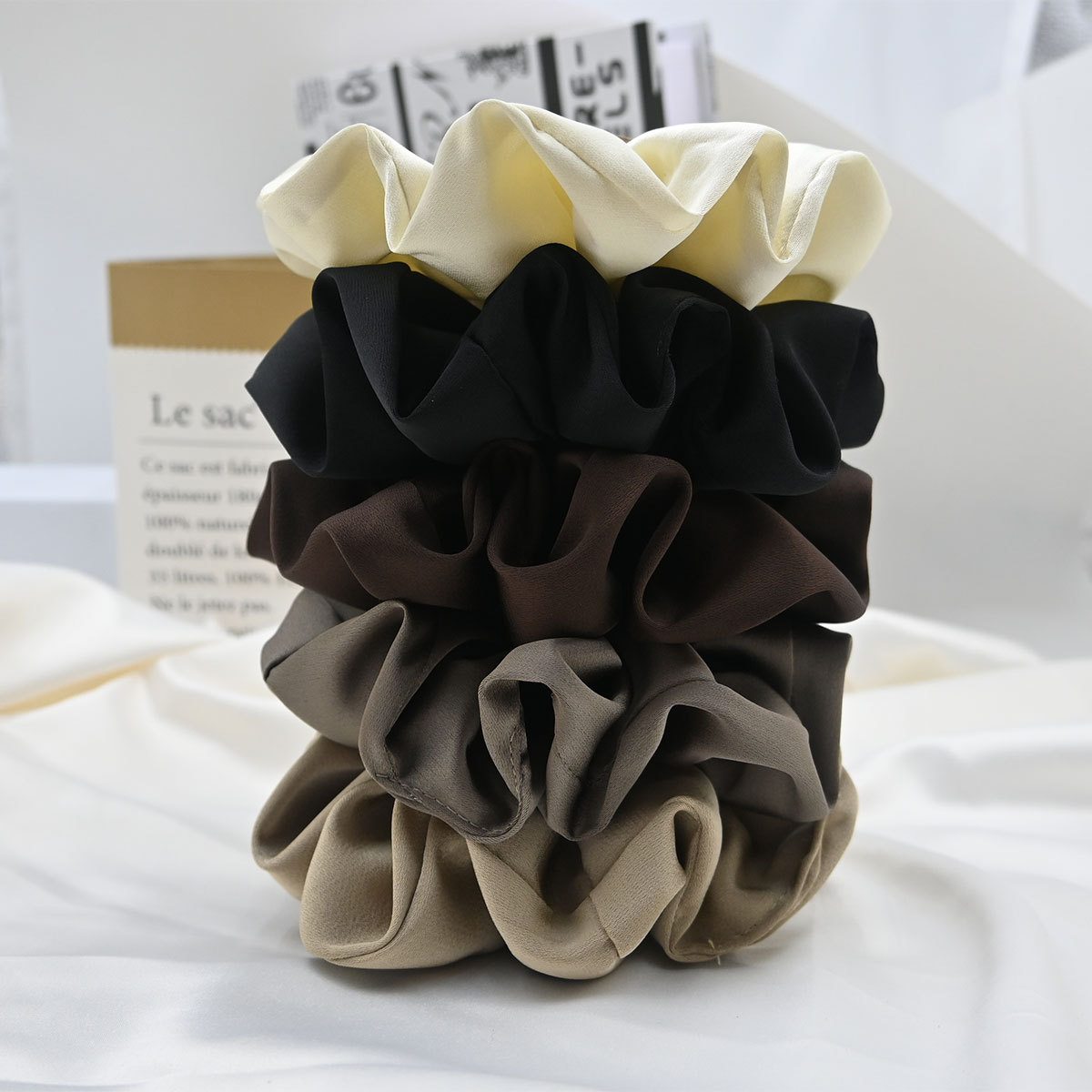 跨境新款15超大号大肠发圈高级感手工女扎马尾高弹力发圈发饰批发详情6