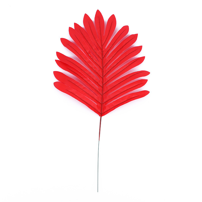 Artificial leaf accessories, artificial coconut leaves, engineering greening plant leaves, indoor and outdoor landscaping, flower arrangement and decoration leaves Application Scenario