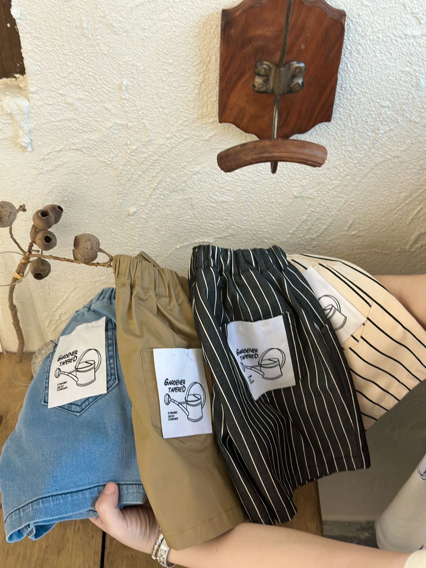 Summer 2023 new collection: Summer boys' pants, girls' shorts, capri pants, Korean children's clothing, denim shorts, striped pants details Picture