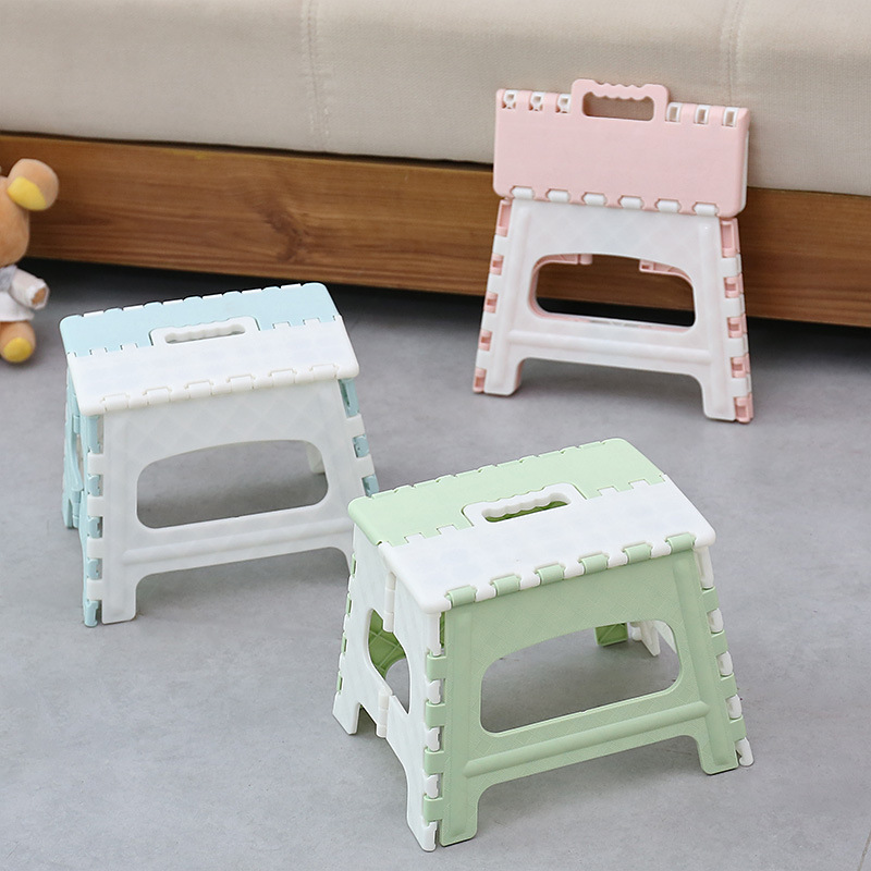 Wholesale of folding stools, portable outdoor small stools, household stools, simple fishing chairs, train small stools details Picture