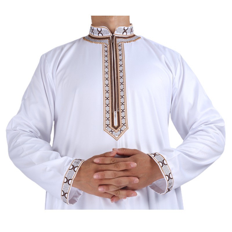 New Qatar embroidered Middle East zipper edition leader florets Arabian robe full figure