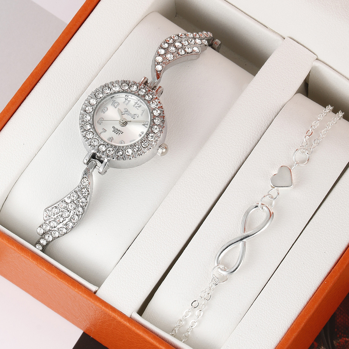 Fashion Items Small Green Watch Quartz Watch Female Students Watch Pendant Bracelet Integrated Design Exquisite Quartz Watch Bracelet Watch Dual-Use details Picture
