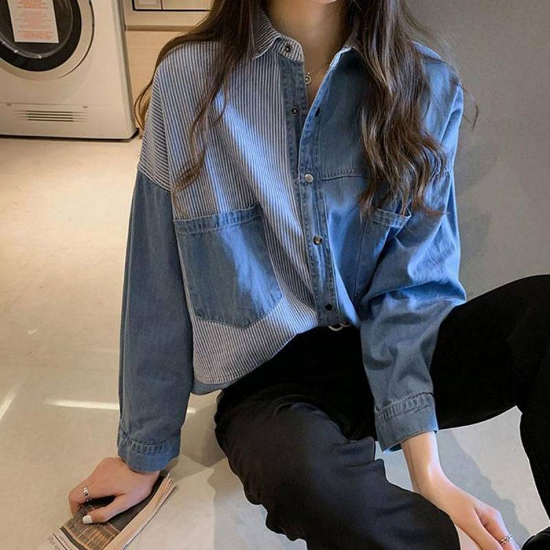 The 2022 denim shirt women's spring collection features a unique long-sleeved top with an inner shirt for petite women Specification image