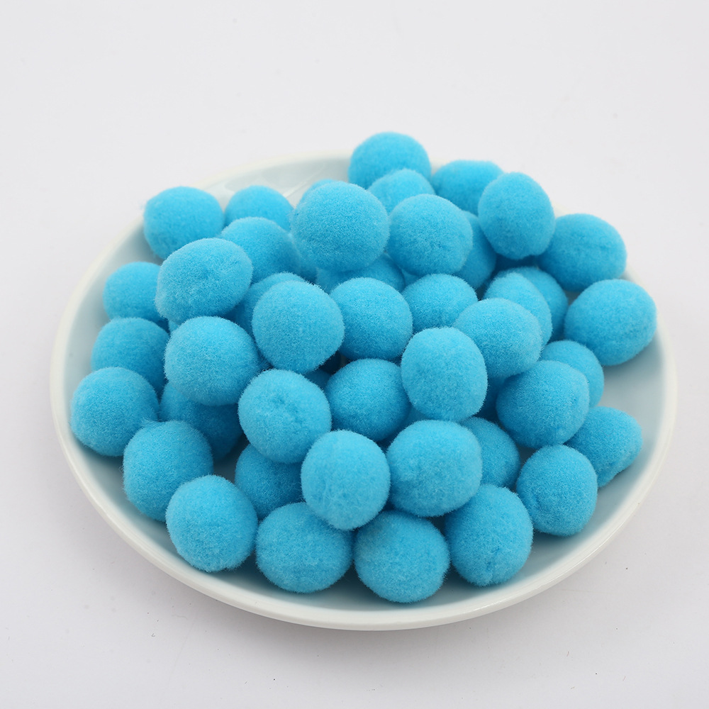 عيد الميلاد المجفف بألوان من الصوف البولوني، المكفات الفورية، مزخرفة بتجهيزات منزلية Item Picture