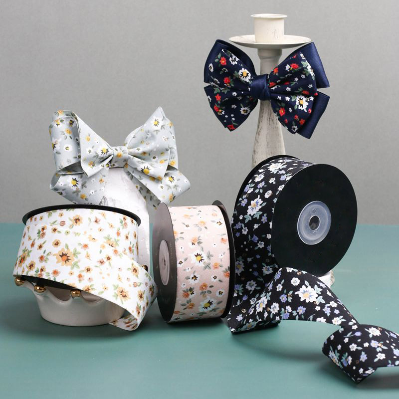Double-sided gilded dot printed fabric tape, DIY handmade bow tie hair accessory, bow tie top hat, pet chest tie tie details Picture