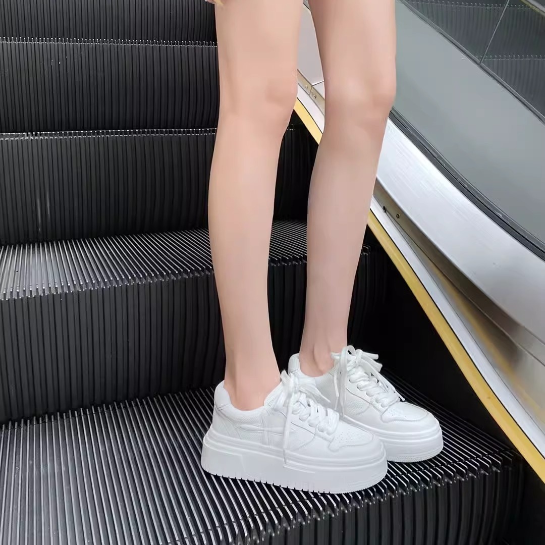 【 Cowhide 】 White sneakers for women, genuine leather chanel-style thick soles that increase height by 8cm. Versatile shoes for spring and summer, bread shoes details Picture