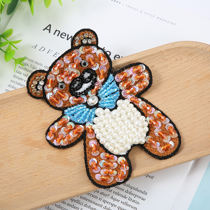 Wholesale Hand Beaded Embroidered Sequins Bear Cloth Patch Clothing Bags Diy Personality Fashion Decorative Torn Patches