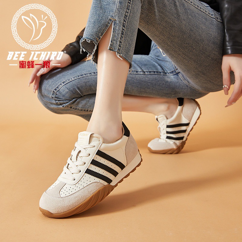 蜜蜂一狼旗舰店高端秋季德训女鞋休闲真皮运动阿甘鞋透气女士潮鞋