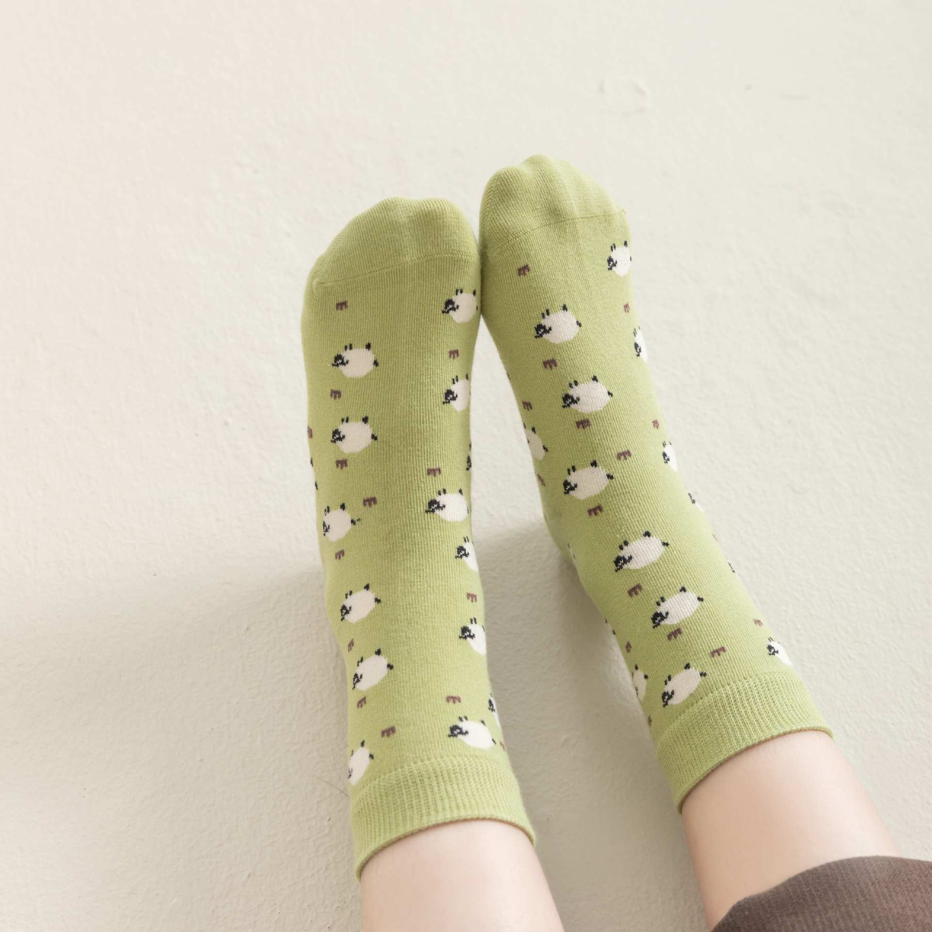 Spring and Autumn's new children's socks, cartoon striped cards, love men's socks, Class A cotton socks, skin-friendly, breathable, non-tight boys' socks, high appearance level Specification image