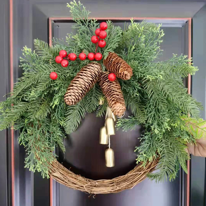 Zonghong's new Christmas decorative wreath, handcrafted simulation of Christmas bell wreaths, door hanging window display props Application Scenario