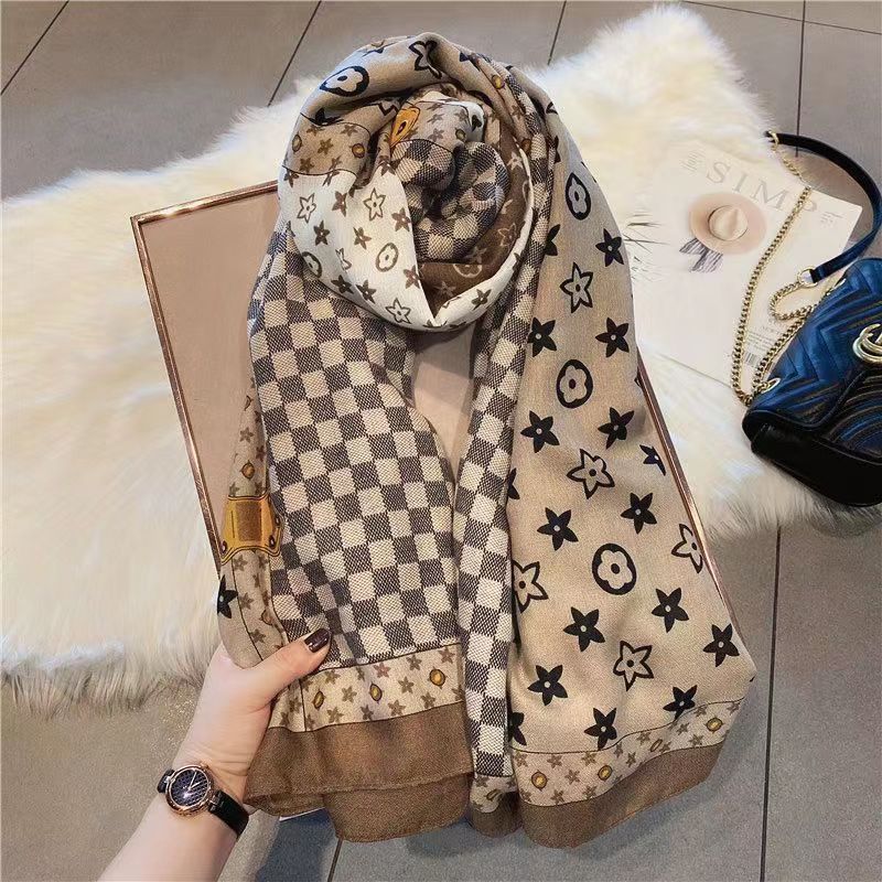 Live-streaming bestsellers: Minimalist cotton and linen thin scarves for spring and autumn, versatile for women's elegance, soft and warm shawls, travel silk scarves