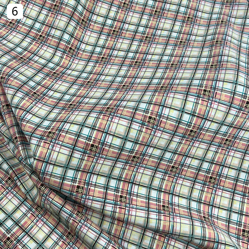 The fabric of the diagonal checkered printed dress has small checkered patterns on all four sides. It is a knitted fabric for export clothing, T-shirts, accessories and bags pic 13