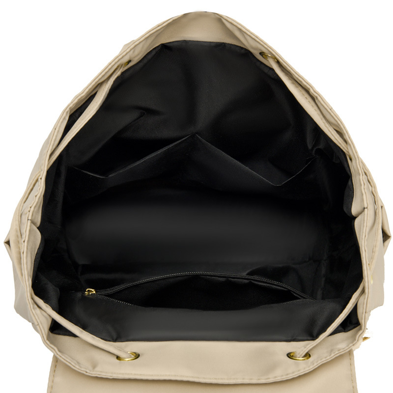 Wholesale of cross-border diamond-shaped sewn backpacks for women, 2025 new Korean version, trendy solid color, fashionable women's travel backpacks Application Scenario