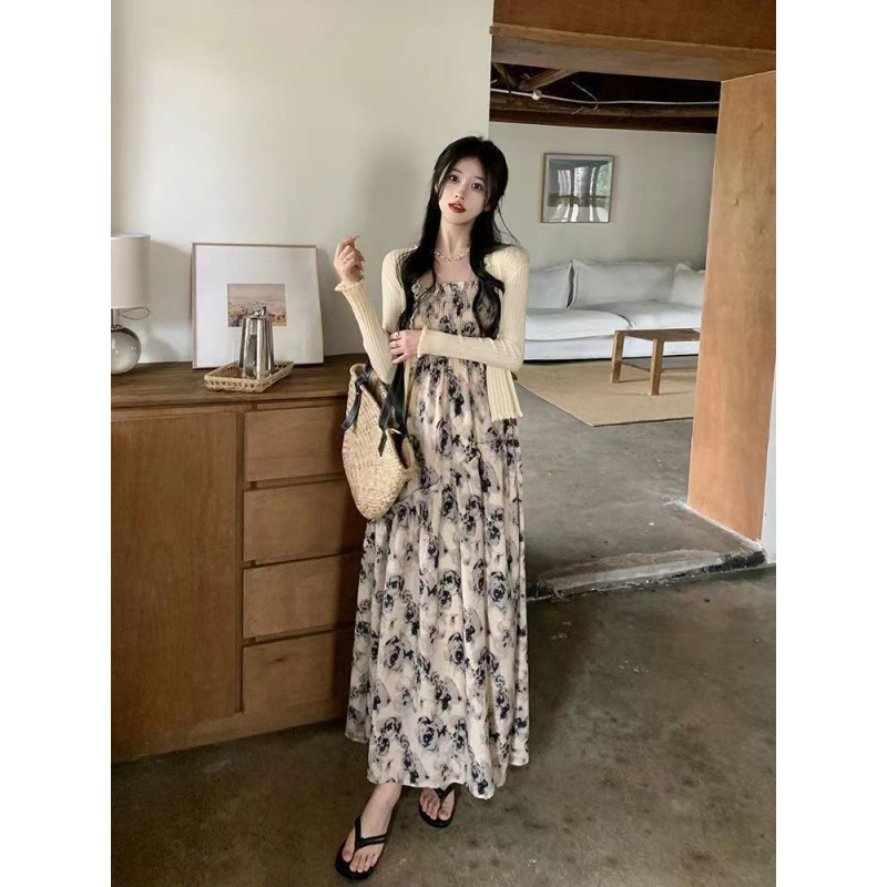 2024 New summer rose floral pleated halter dress for women, a French waist-cinching and slimming long dress with the charm of a noble lady
