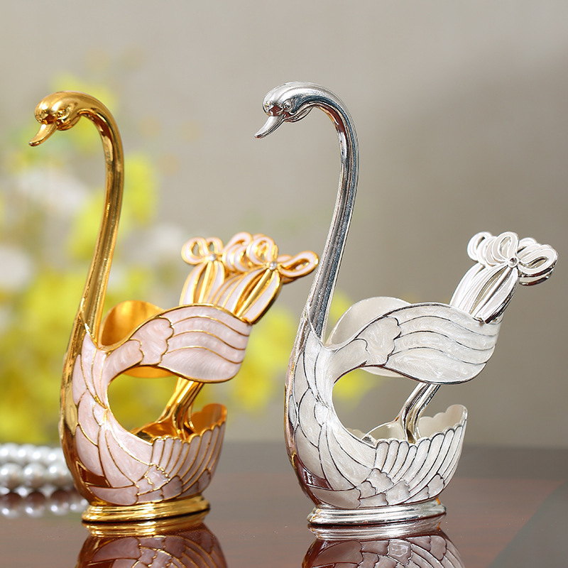 European-style fruit spoon set